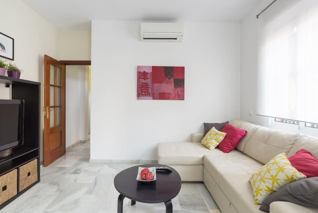 Bright, Quiet And Nice Ground Floor In The Center Malaga Exterior photo