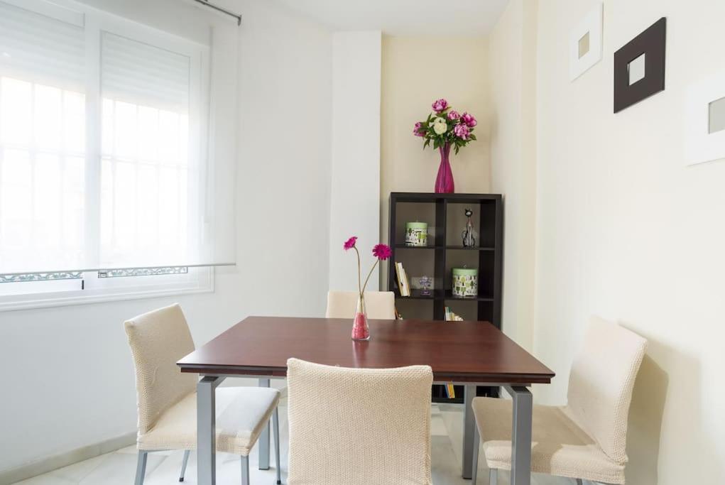 Bright, Quiet And Nice Ground Floor In The Center Malaga Exterior photo