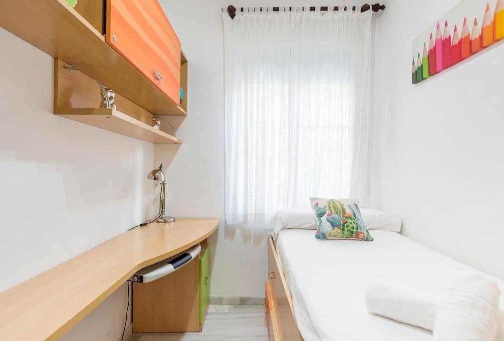 Bright, Quiet And Nice Ground Floor In The Center Malaga Exterior photo